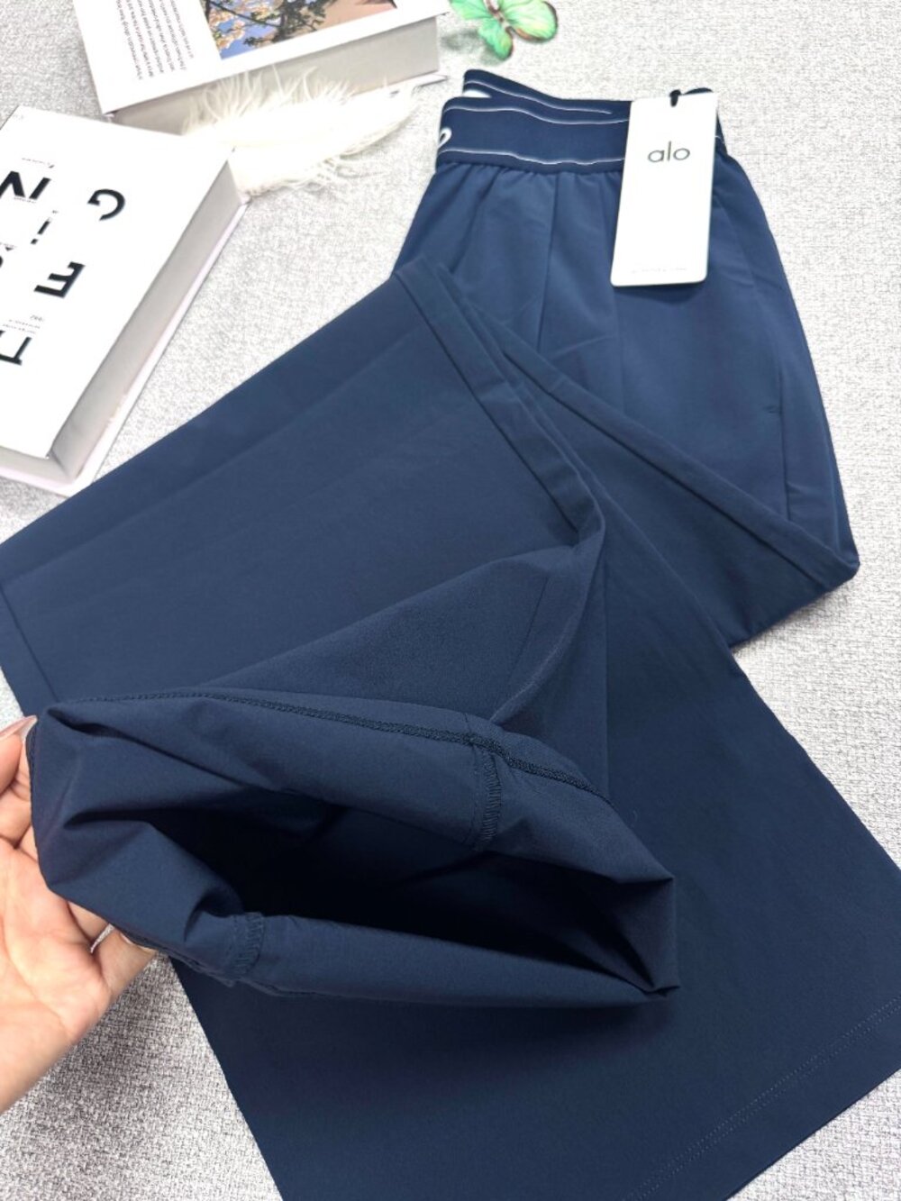 Regular ALO Yoga Suit Up Trouser Navy NWT😘💙30" | Wide Leg Pants - Picture 5 of 9